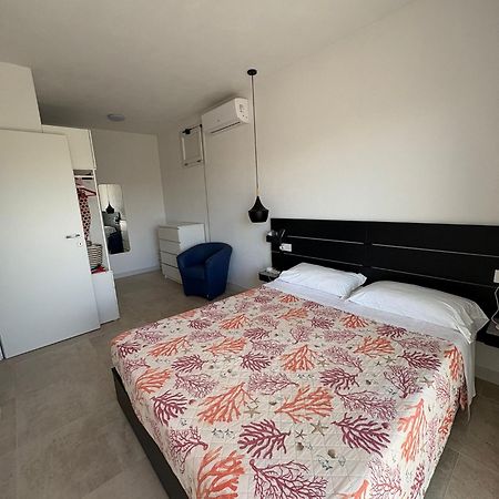 Torregrande Apartments Torre Grande Bagian luar foto